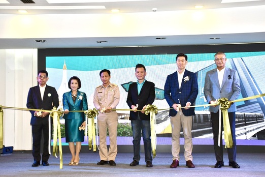 CROSS VIBE BANGKOK SRINAKARIN พร้อมให้บริการแล้ว